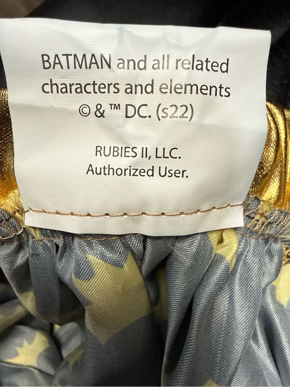 DC Batgirl Costume Set in Black and Yellow - Cape, Dress, Skirt & Mask - Picture 4 of 6